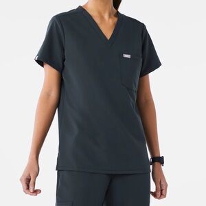 Figs Catarina Top Dark Harbor Size small!!